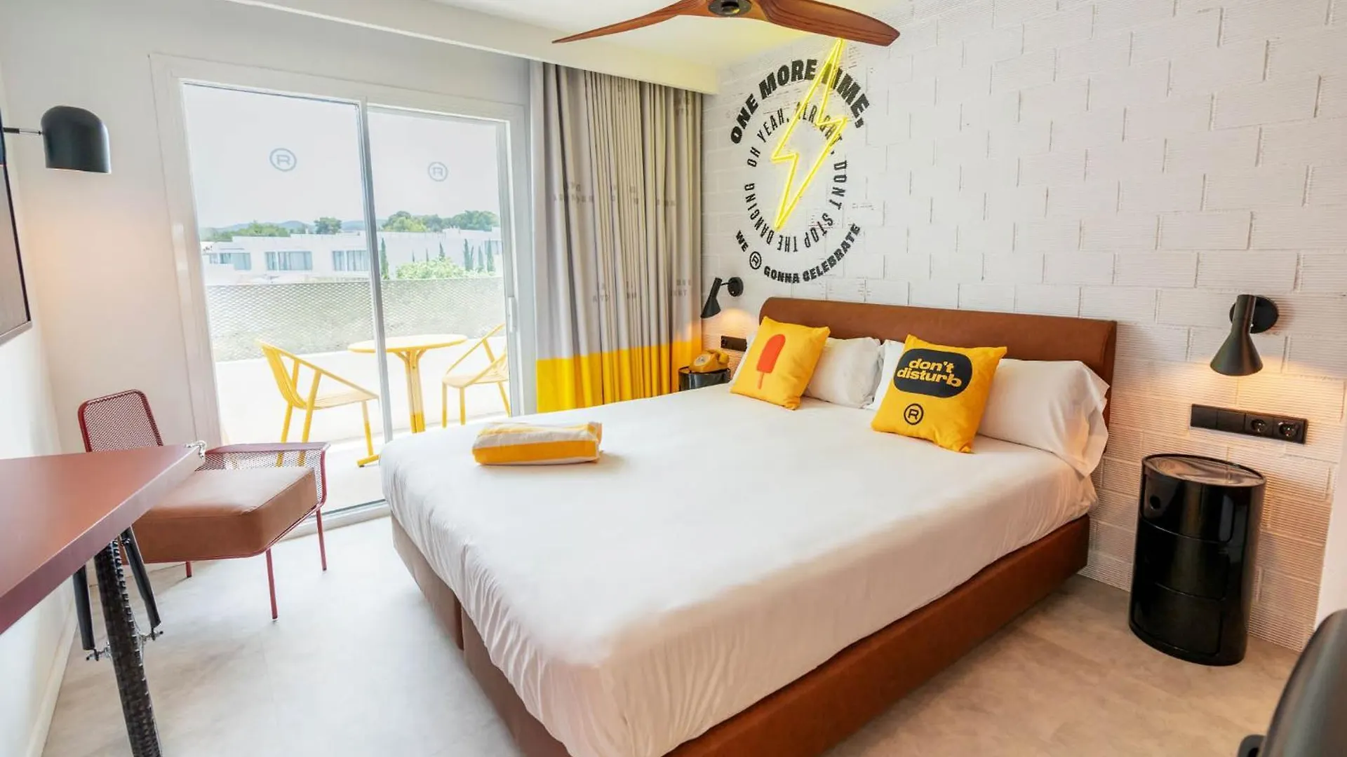 Ryans Lolas - Adults Only San Antonio  Hotel San Antonio (Ibiza)